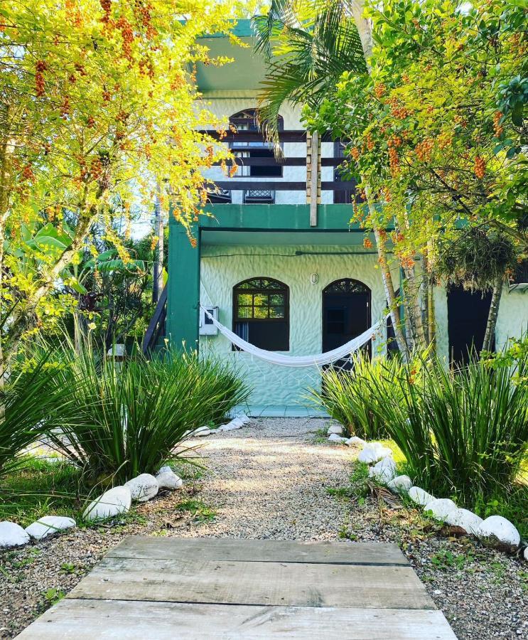 Pousada Charle Brown Garopaba Exterior photo