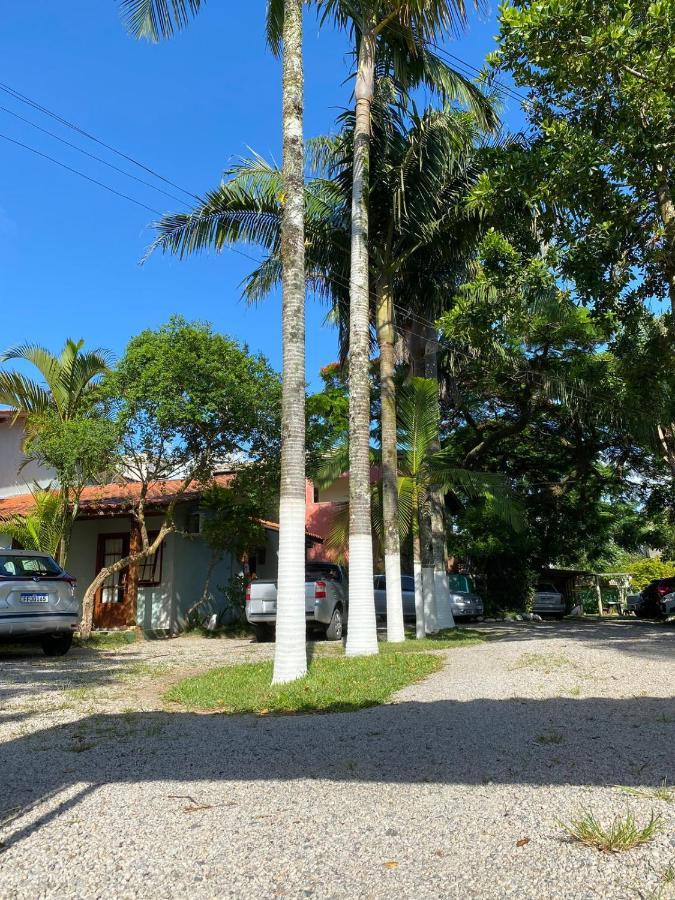 Pousada Charle Brown Garopaba Exterior photo